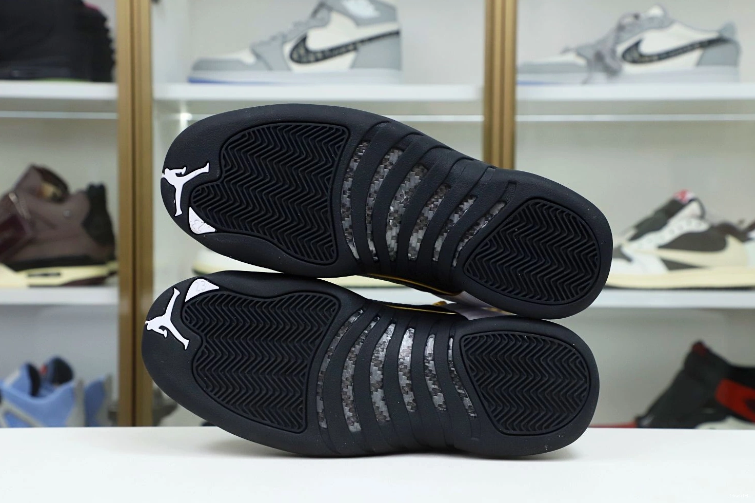 RETRO AIR JORDAN 12 'ROYALTY' 0814